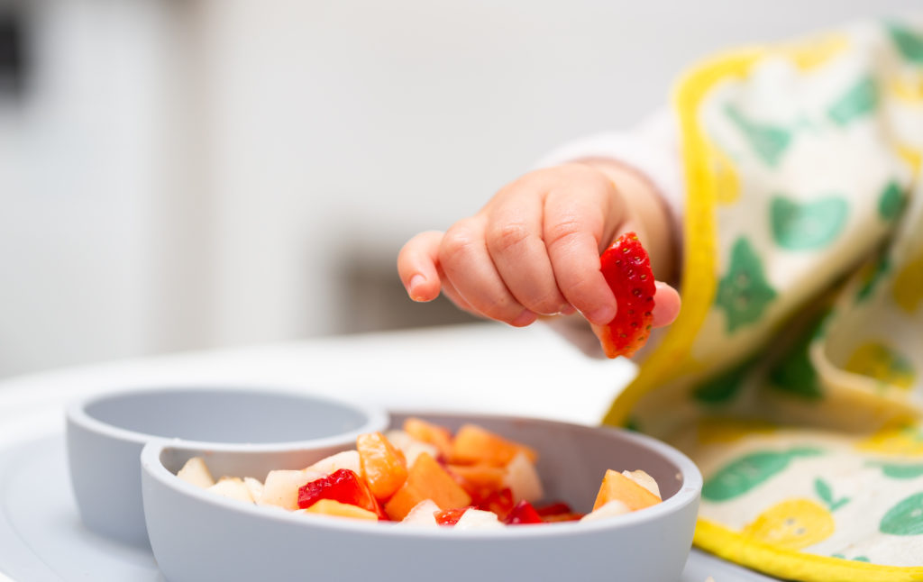 baby led weaning, blw მეთოდი, მეთოდი, კვება, მყარი კვება, თვითკვება, 